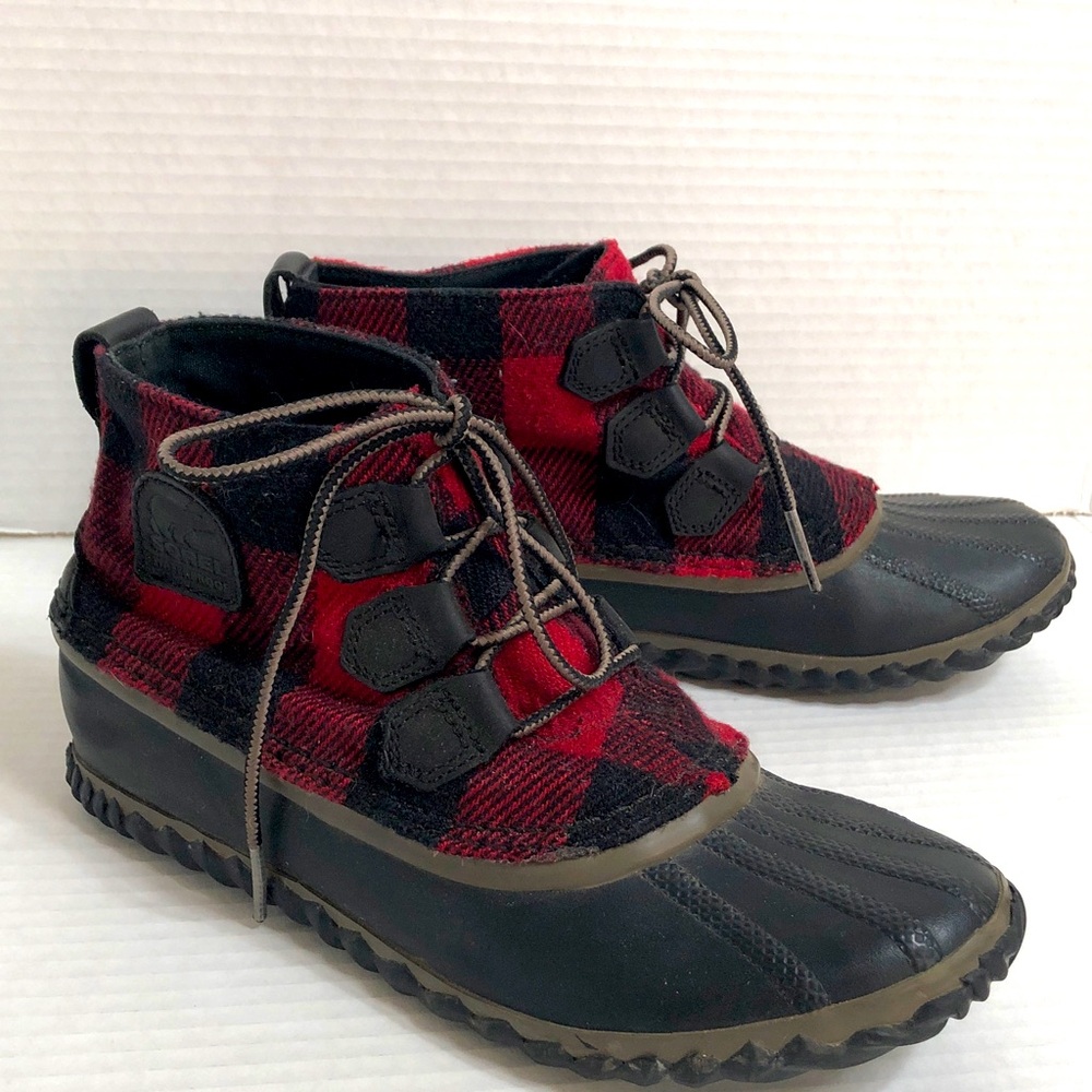 Sorel Womens Madewell X Out N About Plaid Red & Black Duck Boots Shoe 9 fits 8